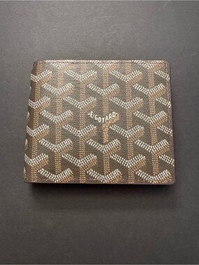 Fashion Men’s Brown Bifold Wallet Multicolored Print